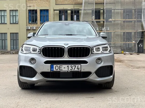 BMW М пакет , комфортный салон , Лед фары 