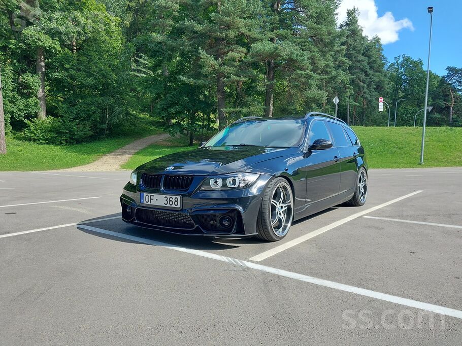BMW Pārdod BMW 325 Touring. 2007.gada. 3.0 dizelis(145