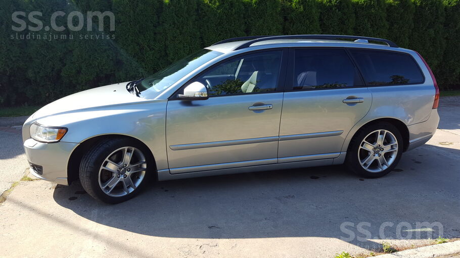 Volvo Volvo V50 D5, 2010. gads