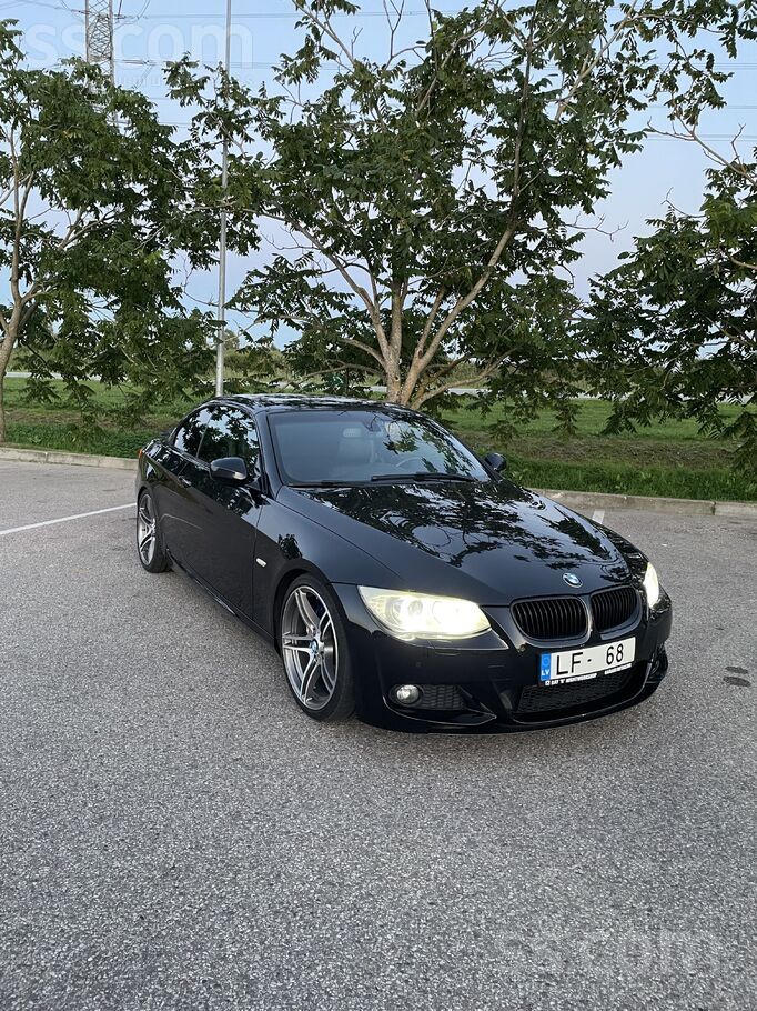 BMW Pārdodu BMW E93 330D Lci Msport 180kw 