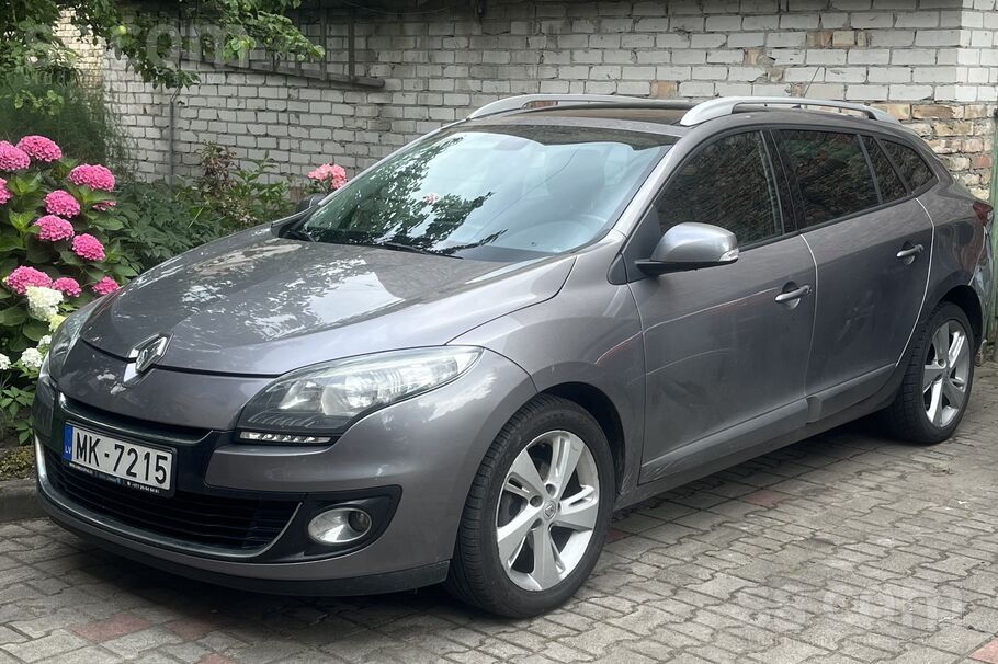 Pārdodu uzticamu Renault Megane universāls, 1.5 dīzelis. Izieta TA bez nevie
