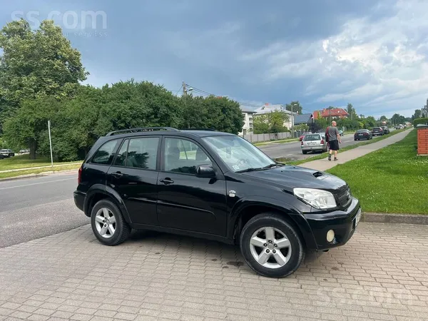 Toyota Toyota Rav4, 2004. gads – uzticams un gatavs jauna