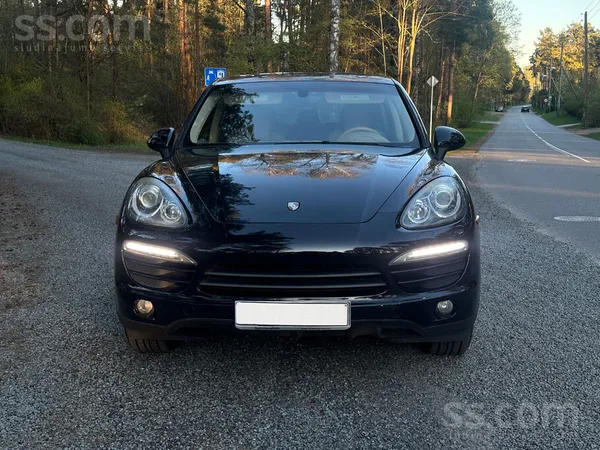 Pārdodu Porsche Cayenne 3.6, 2011.gads ar pārbaudāmu nobraukumu. Automašīnai