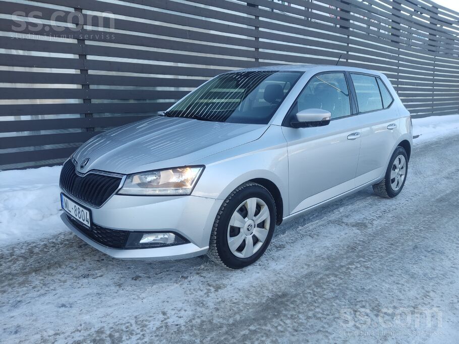 Škoda Fabia 2020g. 

- 1.0 bendzins 70kw
- 5 pakāpju manuāla ātrumkārba
