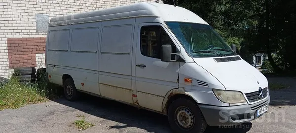 Mercedes Kā jau Sprinters daudz jāmetina. Motors, ātrumkārb