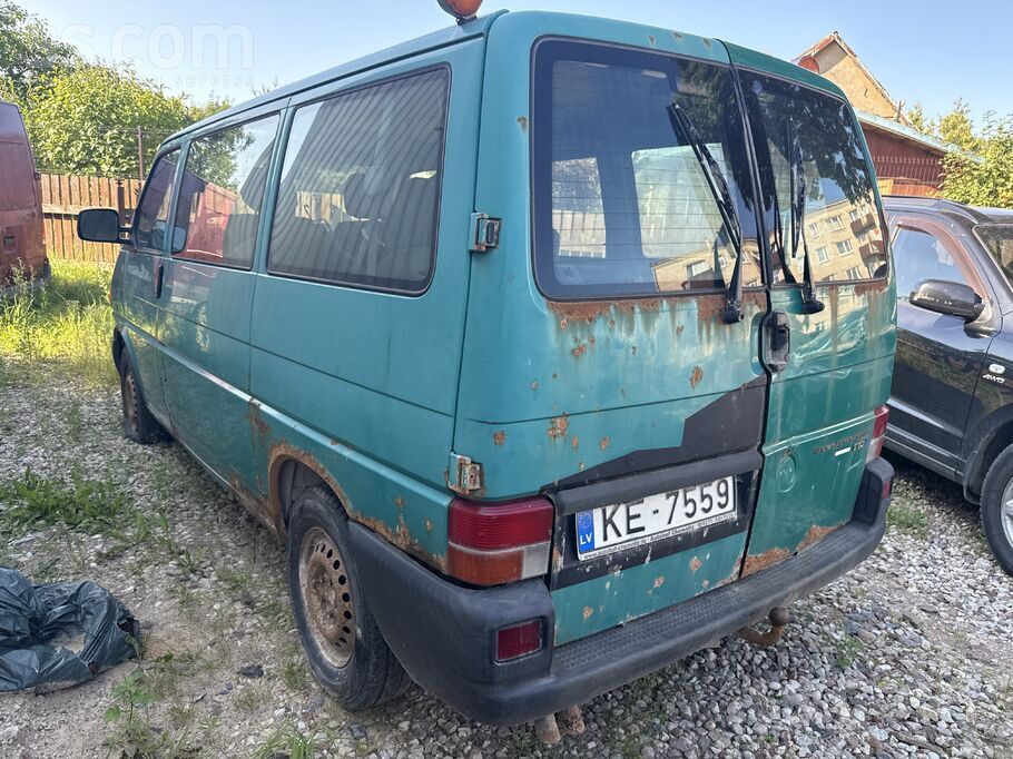 Volkswagen Transporter t4 ar 2.5tdi dzinēju, Vizuāli aprūsēji