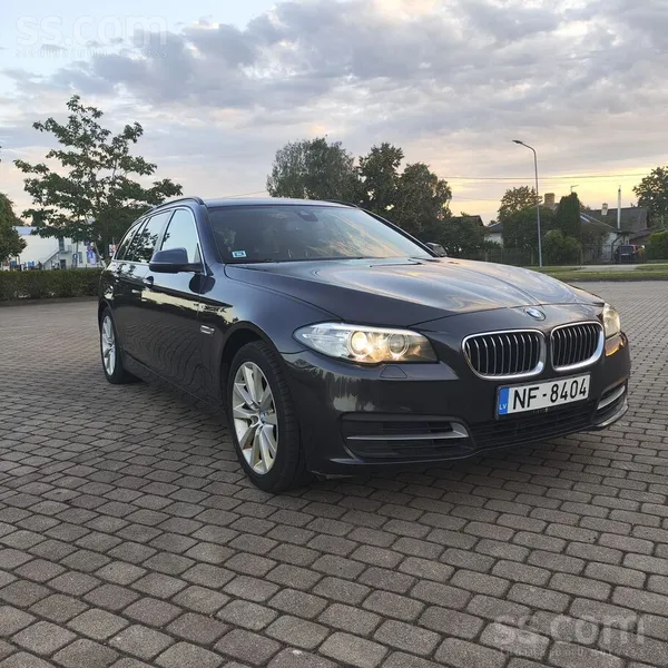 BMW Pārdodu Facelift modeli BMW 525 xdrive 160kw. Ķēde