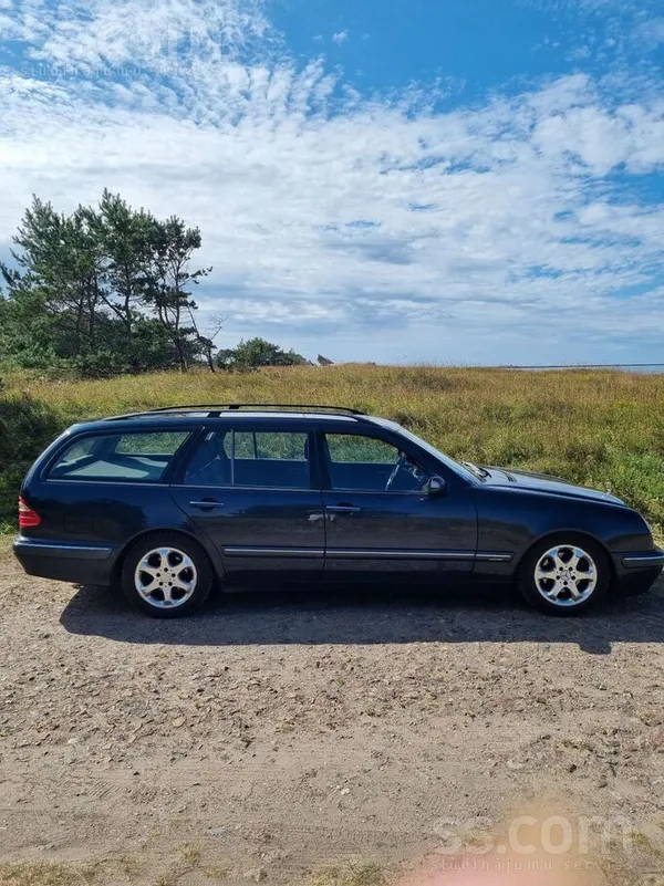 Mercedes Auto ir loti laba tehniska stavokli, rusas nav. Te