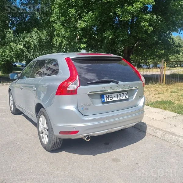 Volvo Volvo Xc60 Summum. Vispilnākā komplektācijā, ekono