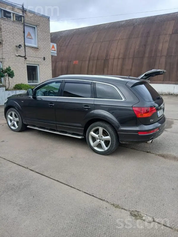 Audi Машина в хорошем тех. состочнии с новым тех осмотр