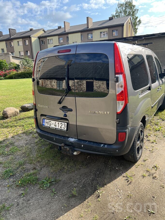 Pārdodu Renault Kangoo Maxi 1.5 dCi
Tiko izieta tehniskā apskate
Visi tehn