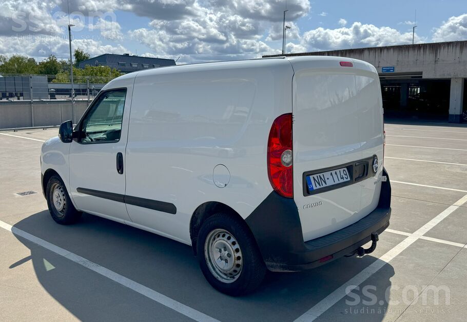Pārdodu Opel Combo.
Nobraukums – 191 500 km.
Jauna TA.
Automašīna labā
