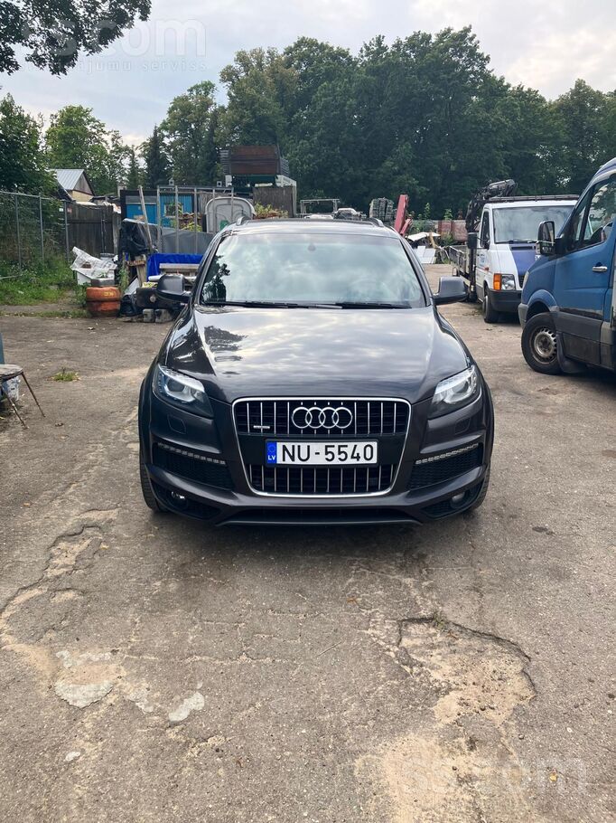 245 ZS, vasaras un ziemas
Riepas R21 diski, Panorama jumts, pneimopiekare.