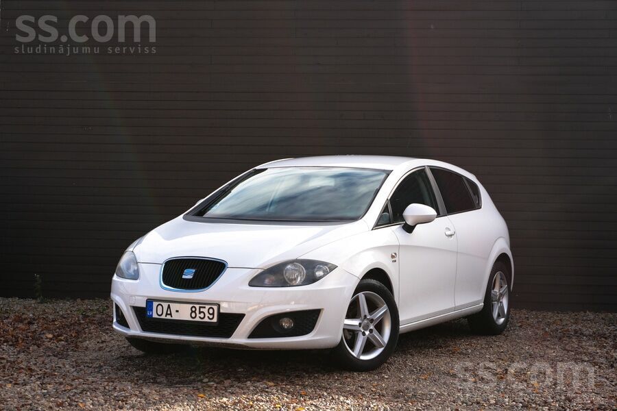 Seat Leon 2009. gada modelis ar 1.4 litru benzīna dzinēju un manuālo transmi