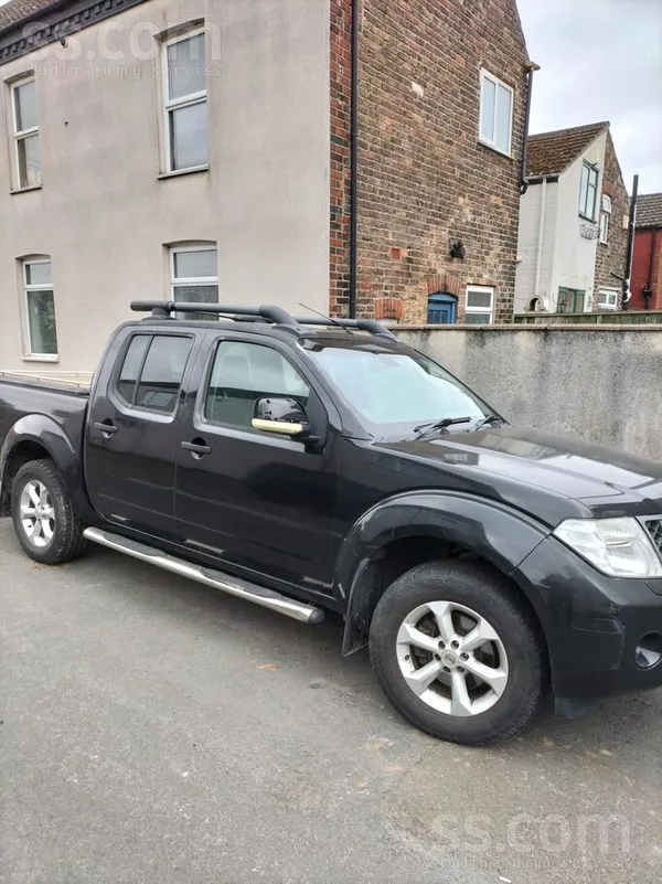 Pārdodu 2008 gada Angļu Nissan Navara 2.5 dizelis manuālis . 4x4 pazeminātie