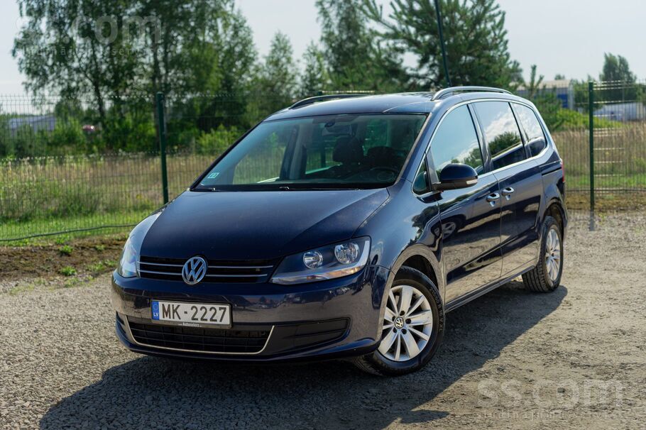 Volkswagen VW Sharan ar 2.0 litru dīzeļzinēju un automātisko 