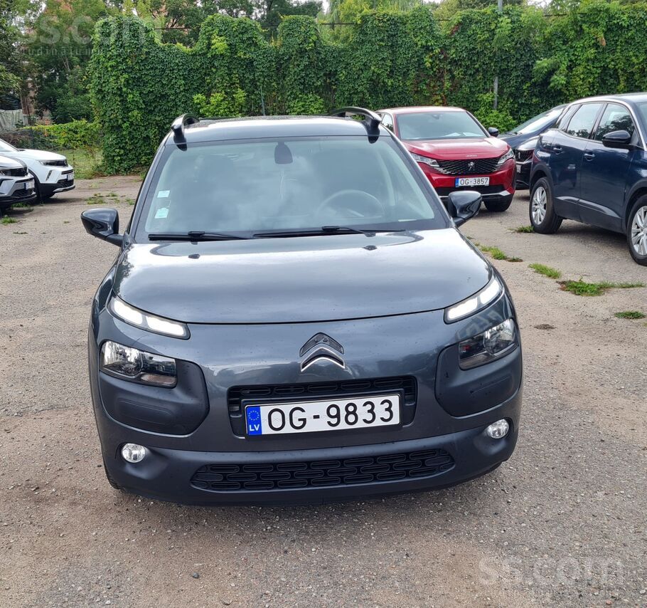 Skaists auto tiko ievests no Francijas. Citroen C4 Cactus 1, 2 benzīns ar 60
