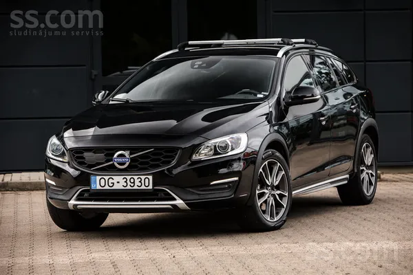 Volvo Cross Country. Volvo. V60.2.4D. D5.140Kw. Awd. Pil