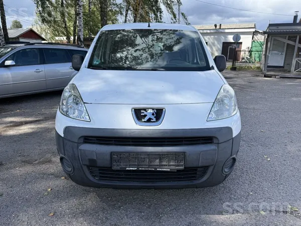 Peugeot Partner 1.6 Hdi 66 kW (90 Zs)
Только из Германии. 
Maskavas iela 4