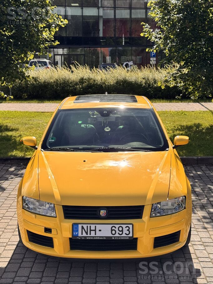 Fiat Pārdodu leģendāro oriģinālo Abarth vērsiju ar 2.4 