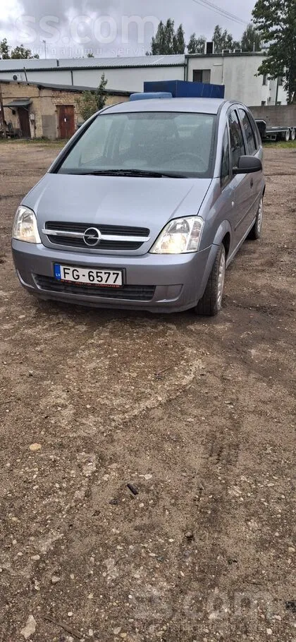 Opel Pārdodu uzticamu un ekonomisku autiņu. Automašīna 