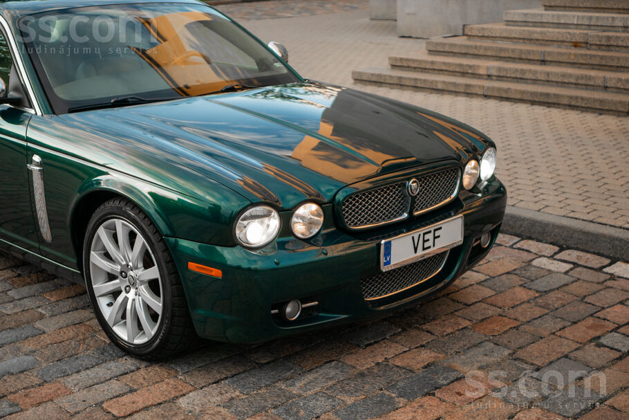Jaguar Jaguar XJ Vanden Plas, British Racing green krasa.