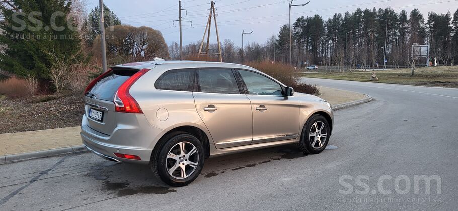Volvo Pārdodu Volvo Xc60 2Wd Summum komplektācijā. Auto 