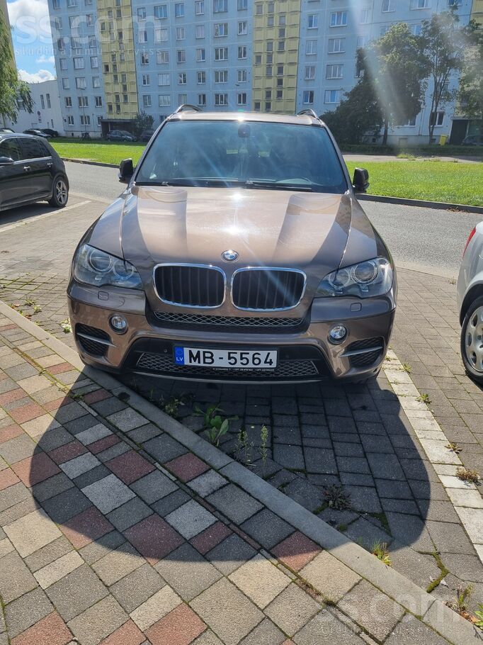 BMW BMW x5 e70 3.0d/2011g. (facelift)