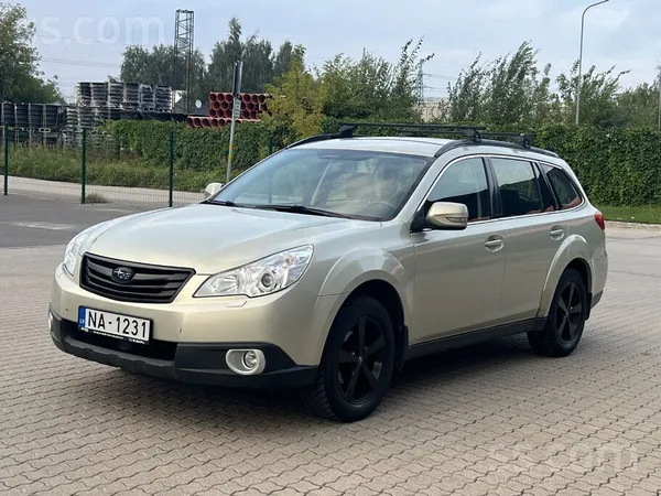 Subaru OUTBACK - 1