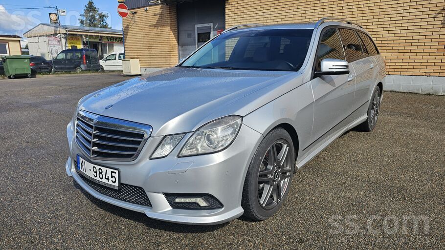 Mercedes Benz E350, 3, 0cdi 195kw, Amg pakotne, 4matic, klimata kontrole, kr