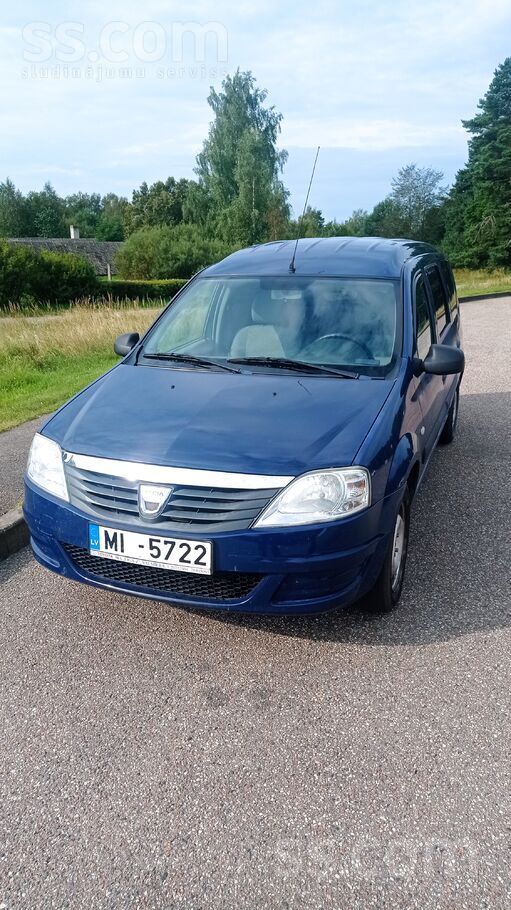 Dacia Машина экономичная, полностью исправна. Пройден те