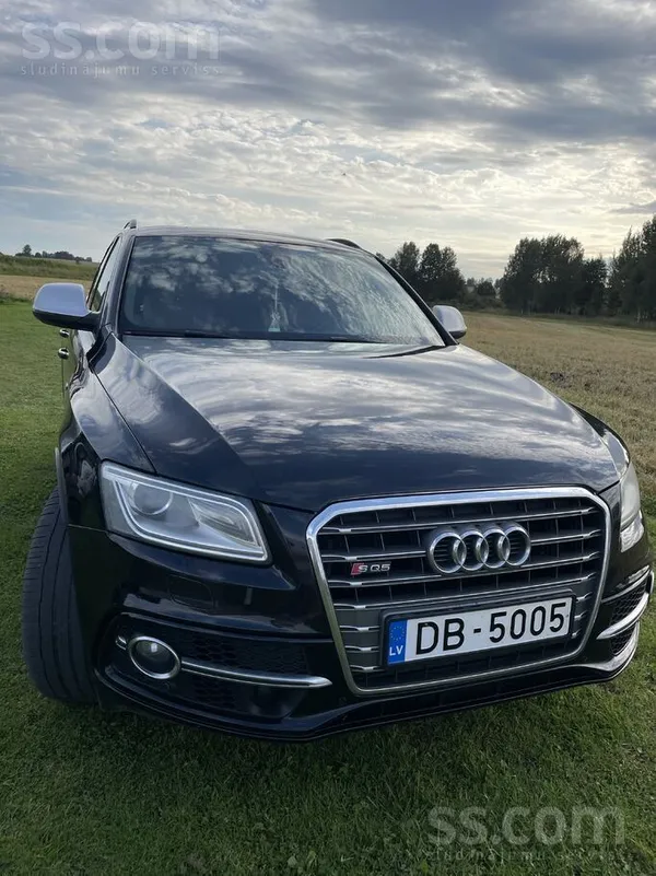 Audi Pārdod Audi Sq5. Visas apkopes veiktas laicīgi, pa