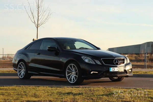 Pārdodu savu Mercedes-Benz E250 Cdi Coupe 150kW (2009. gads, 2.2 Cdi dīzeļdz