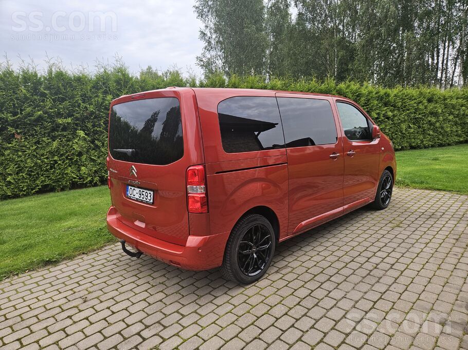 Citroen Jumpy Spacetourer, 2.0 dīzelis/ 130kW 

Vispilnākā komplektācija.