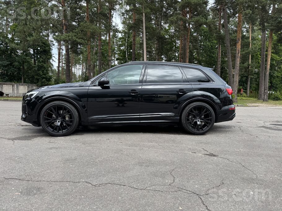 Audi Q7 3.0 Tdi Quattro. Iegādāta Moller Auto.
S-line
Melnā apdares paka.