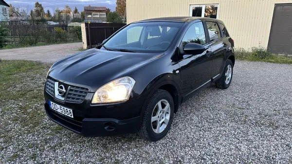 Nissan Labā teh. stāvoklī. Pārdodu vai mainu pret lētāku 
