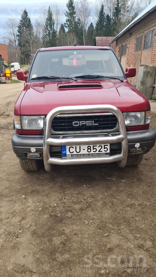 Pārdod opeli ejoša stāvoklī. Taisīšanai vai rezerves daļām. Sīkāk info zvanī