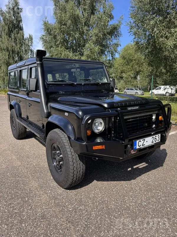 Land-rover Land Rover Defender 110 td5 2, 5 turbo, 2005g. eur