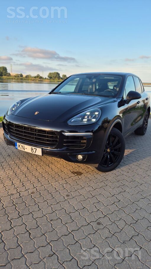 Porsche Cayenne Platinum Edition, Facelift, 2017.modeļa gads
pirmā reģ 19.1
