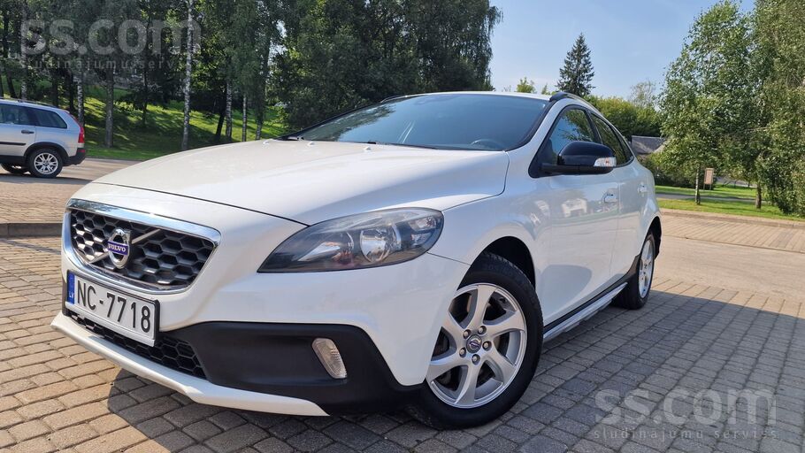 Volvo 2, 0D 110 kw Cross Country 5 cilindru auto.
