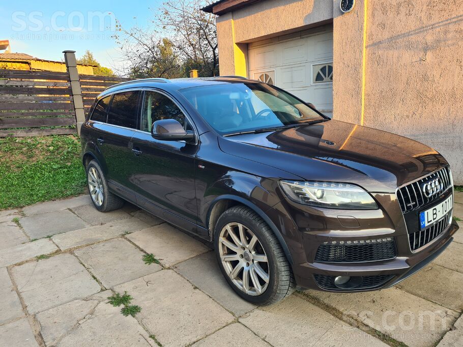 Audi Pārdodas Audi Q7. Ar 7 sēdvietām. Adaptīvā kruīza
