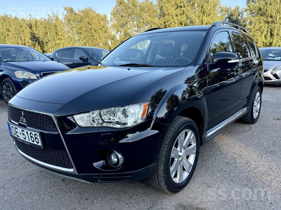 Mitsubishi Outlander 2.2 Di-D+ 2Wd 130 kW (177 Zs)
Только из Германии. 
В