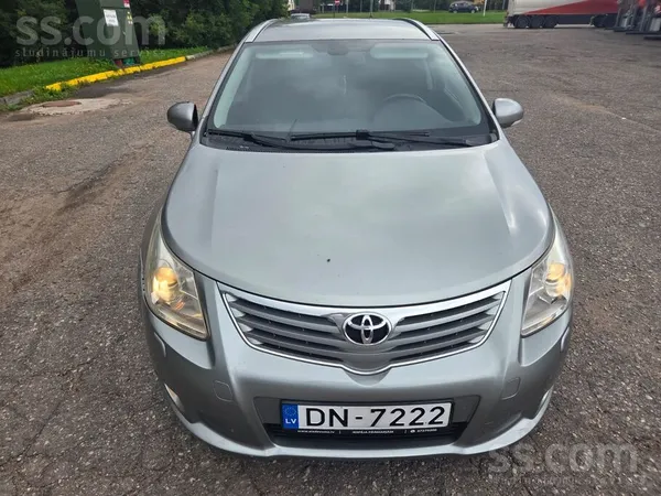 Toyota Продаю Toyota Avensis, 2009 год , 2.0 дизель , 93 