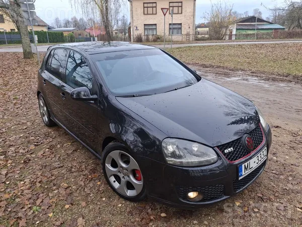Volkswagen Golf Gti, 2.0 benzīns. .2025g pārkrtāsota virsbūve