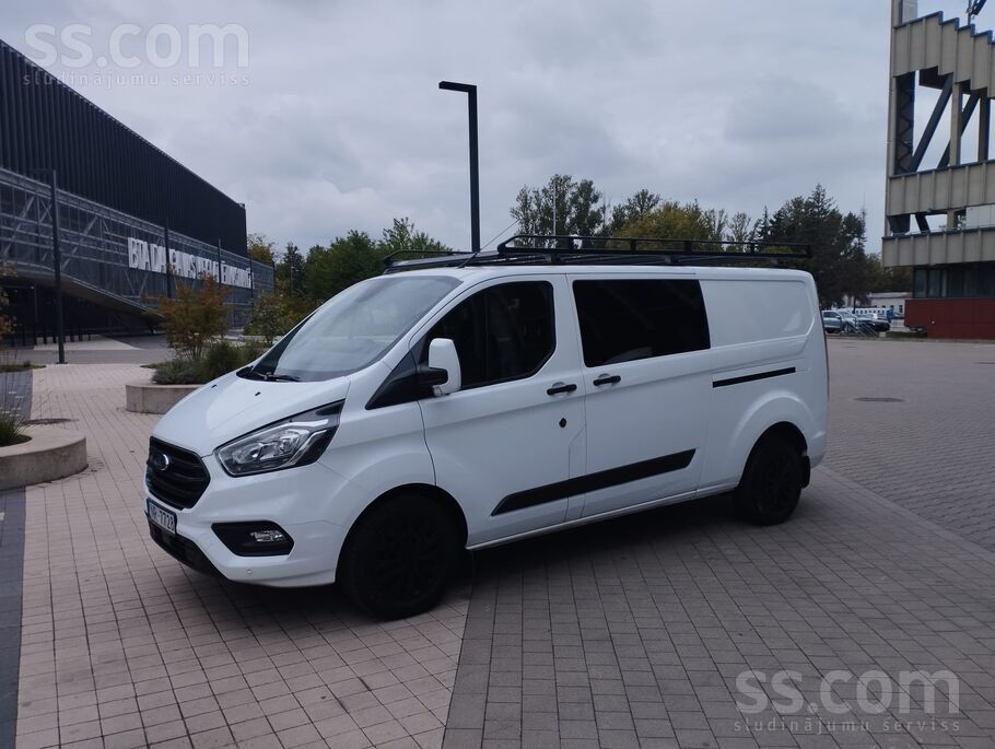 Pārdod Ford Transit Custom 2.0 Ecoblue 130Zs. Pilna massa > 3000kg, gara