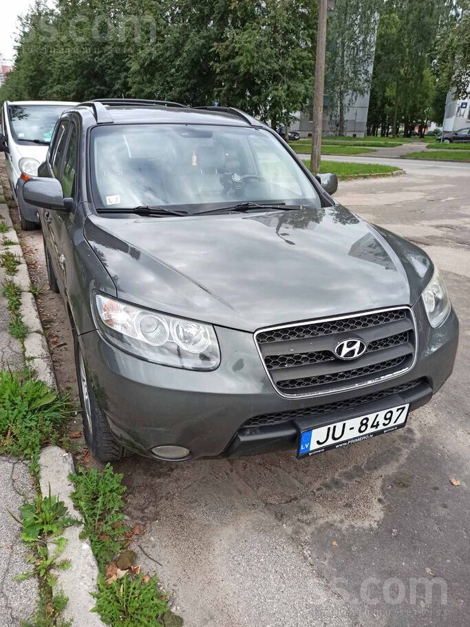 Hyundai Авто в хорошем состоянии. Двигатель 2.2 дизель, ко