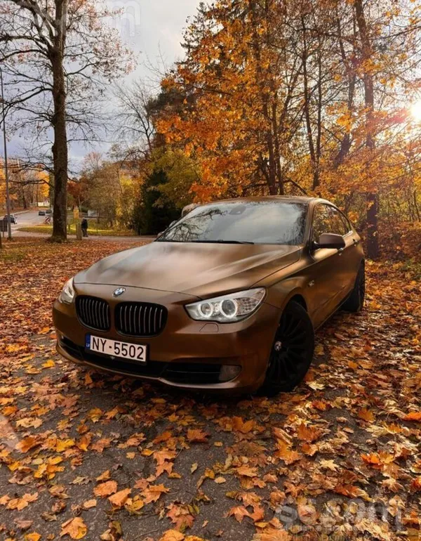 BMW BMW 530 GT xDrive 2012 года. B связи с переездом. 