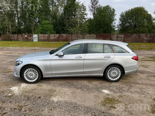 Mercedes Samazināta cena.
