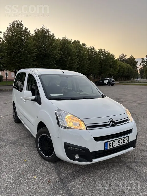 Citroen Berlingo Multispace, 1.6 dīzelis. Iegādāta Latvijā