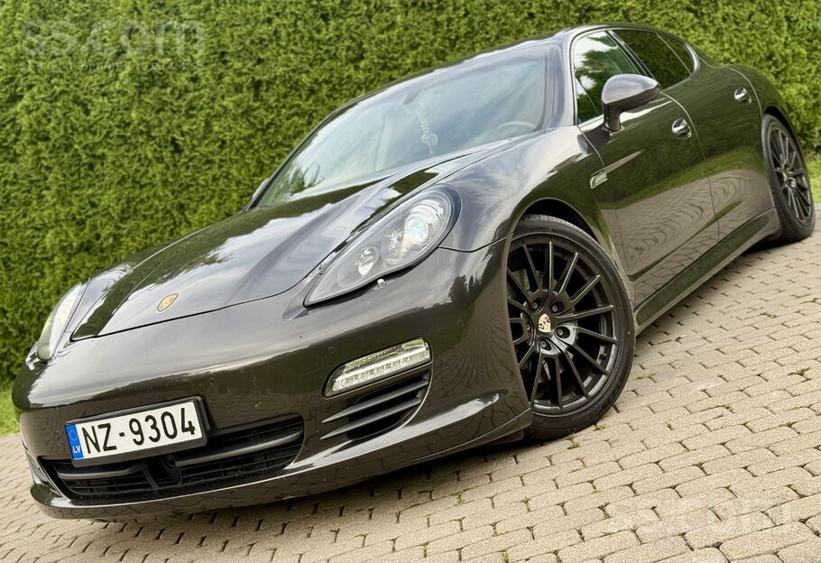 Porsche Panamera, 3.0L, 184kw dīzelis. Oriģināls 287’600km nobraukums.
Ļot